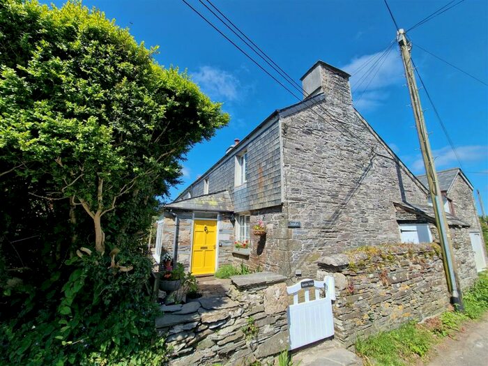 3 Bedroom End Of Terrace House For Sale In Cottage, Lewannick, Launceston, PL15