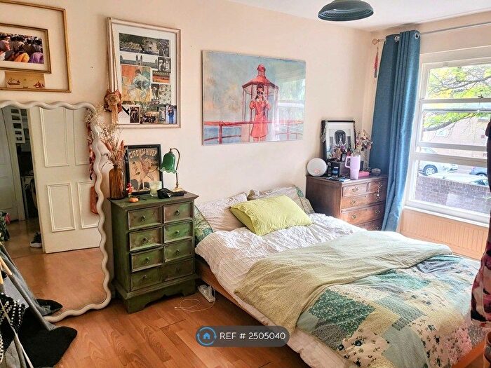 1 Bedroom Maisonette To Rent In Heath Road, London, SW8