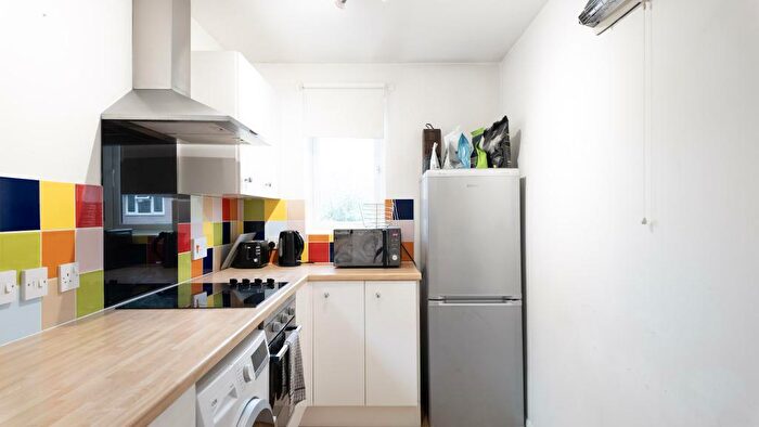 1 Bedroom Maisonette To Rent In The Oaks, Southampton, SO19