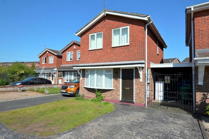 3 Bedroom Detached House To Rent In Law Close, Tividale, Oldbury, B69