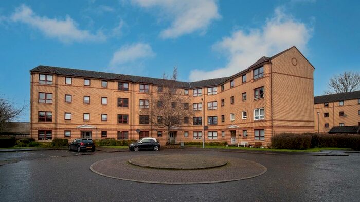 2 Bedroom Flat To Rent In Grovepark Court, Woodside, Glasgow, G20