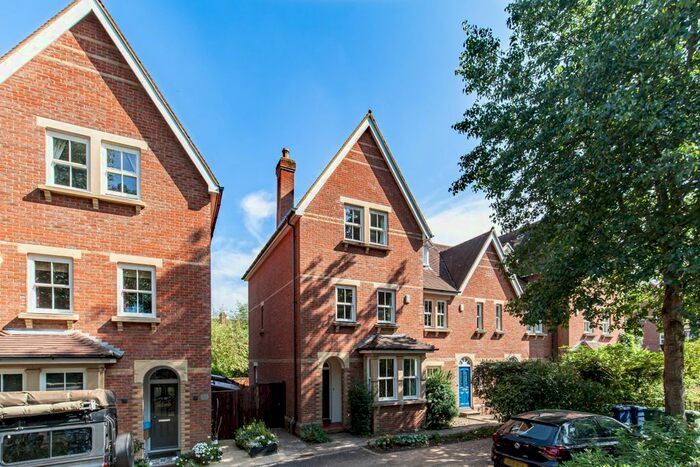 4 Bedroom Town House To Rent In Rutherway, Oxford, OX2