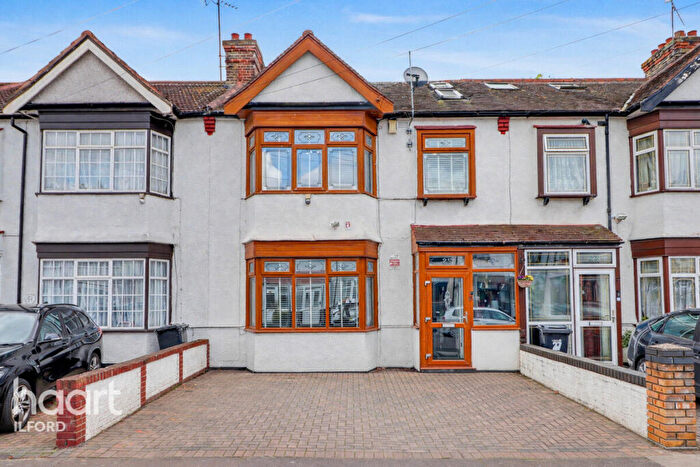 4 Bedroom Terraced House For Sale In St Georges Road, Ilford, IG1