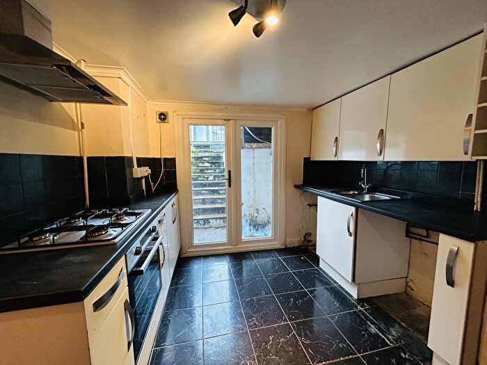 4 Bedroom Town House To Rent In Zion Place, Gravesend, DA12