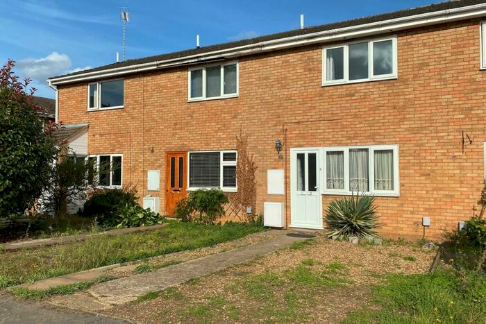 2 Bedroom Terraced House To Rent In Dunstable Close, Flitwick, MK45