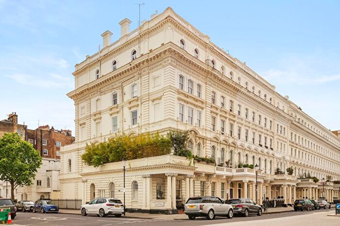 3 Bedroom Flat To Rent In Queen's Gate Terrace, London, SW7