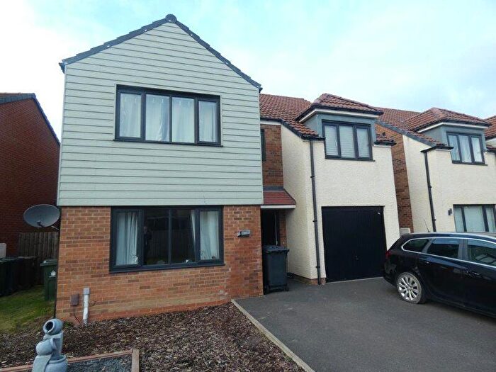 4 Bedroom Detached House For Sale In Pedlars Close, Holystone, Newcastle Upon Tyne, NE27