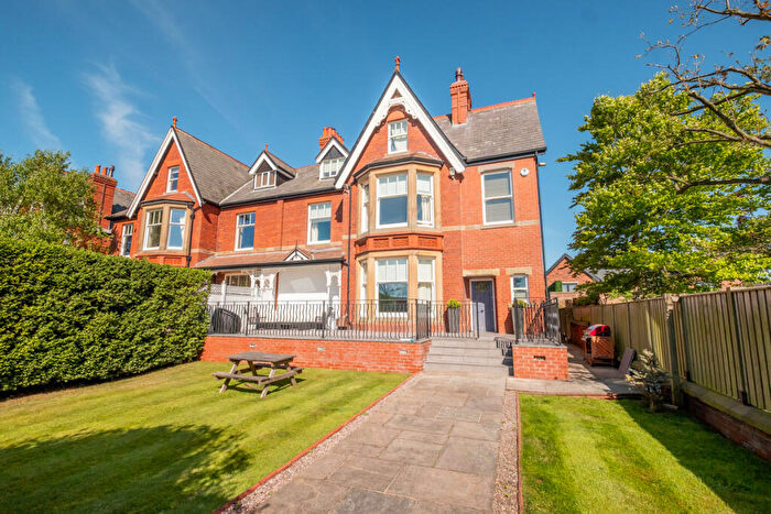 5 Bedroom Semi-Detached House For Sale In Seafield Road, Lytham, FY8