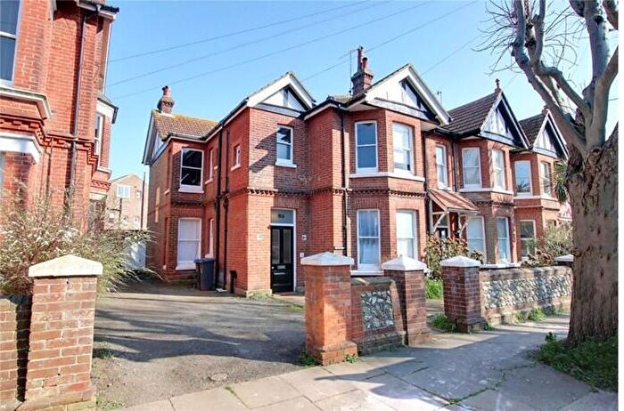 2 Bedroom Flat For Sale In Warwick Gardens, BN11