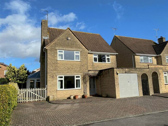 4 Bedroom Detached House To Rent In High Street, Upton St. Leonards, Gloucester, GL4