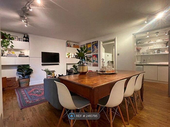 2 Bedroom Flat To Rent In Yonge Park, London, N4