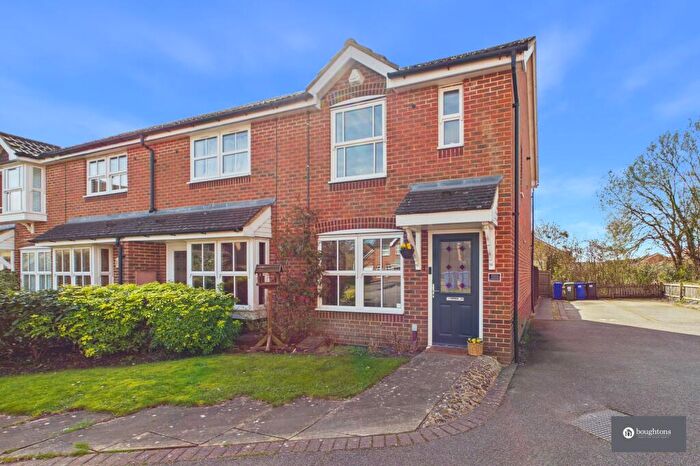 2 Bedroom Semi Detached House For Sale In Heron Drive, Brackley, NN13