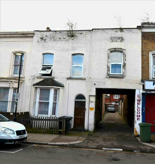 House For Sale In Park Lane, London, N17