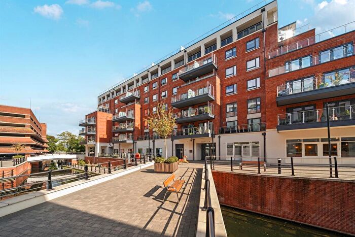 1 Bedroom Apartment For Sale In Tre Archi, Waterside Quarter, Maidenhead, SL6
