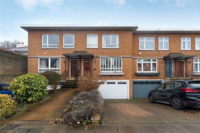 4 Bedroom Terraced House For Sale In Grange Avenue, Twickenham, TW2