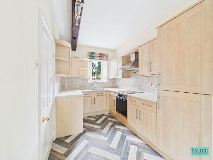 4 Bedroom Town House To Rent In The Mews, LS25