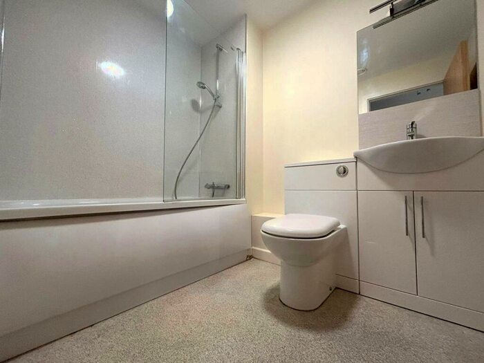 1 Bedroom Flat To Rent In St Georges House, B1