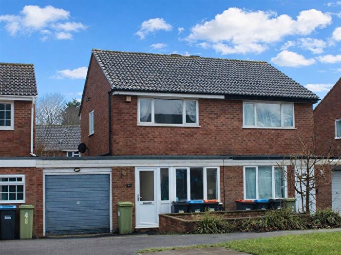 2 Bedroom Semi Detached House For Sale In Wallingford, Bradville, Milton Keynes, MK13