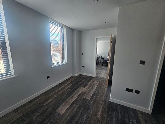 1 Bedroom Flat To Rent In Howard Street, Nottingham, NG1