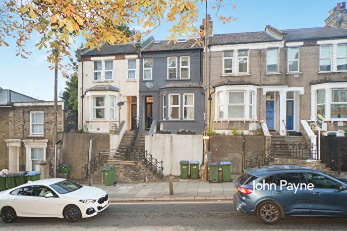 1 Bedroom Terraced House To Rent In Plumstead Common Road London, SE18