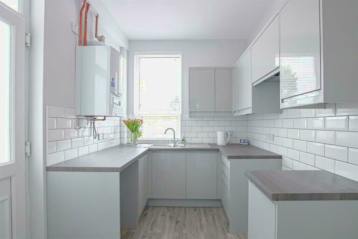 2 Bedroom Terraced House To Rent In Queen Victoria Street, Blackburn, BB2