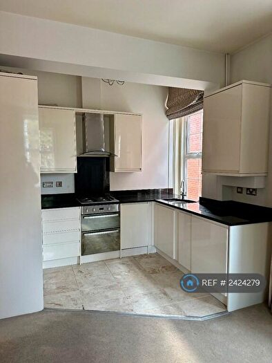 2 Bedroom Flat To Rent In Springhill Court, Bewdley, DY12