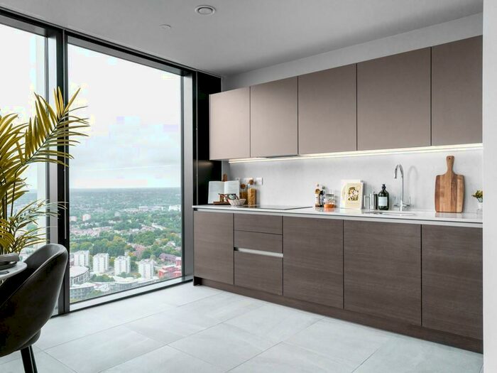 3 Bedroom Apartment To Rent In The Mercian, Broad Street, Birmingham, B15