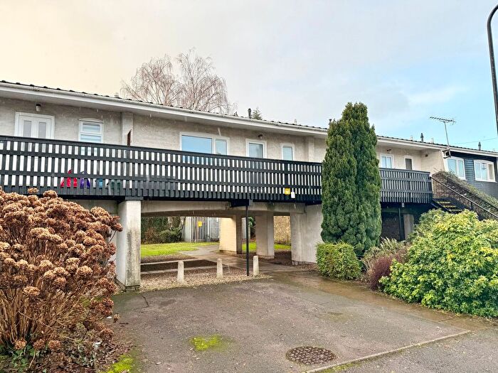 1 Bedroom Flat For Sale In Four Ash Court, Usk, NP15