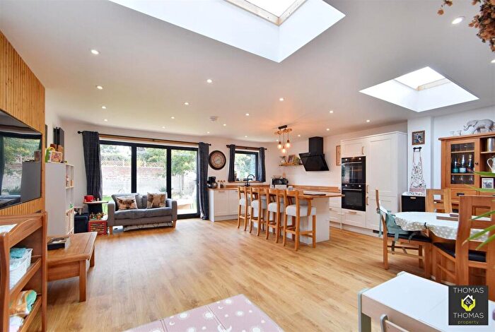 3 Bedroom Semi Detached House For Sale In Porchester Road, Hucclecote, GL3