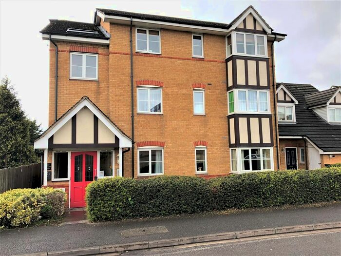 2 Bedroom Flat To Rent In Redwood Grove, Bedford, MK42