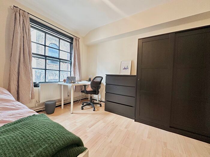 2 Bedroom Flat To Rent In Stirling Court, Tavistock Street, WC2E