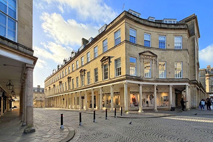 2 Bedroom Flat For Sale In Bath Street, Bath, BA1