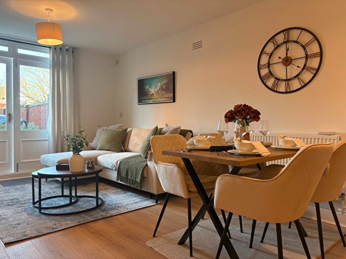 1 Bedroom Apartment To Rent In High Street, Coleshill, Birmingham, B46