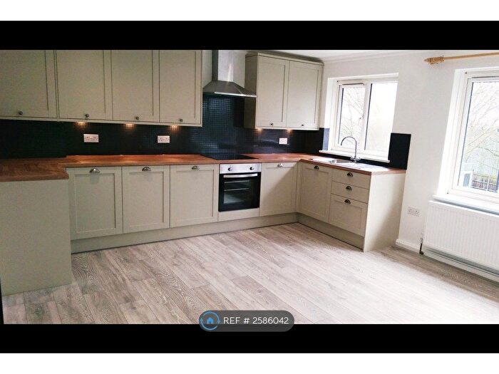 1 Bedroom Flat To Rent In Buckingham Avenue, Perivale, Greenford, UB6