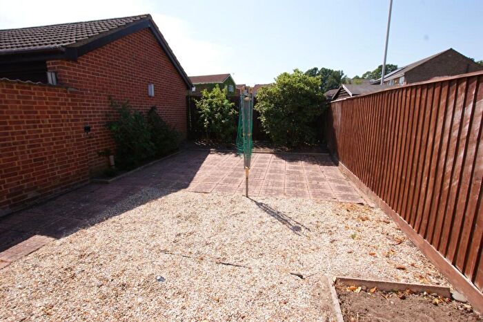 1 Bedroom Semi-Detached House For Sale In Chaffinch Close, Creekmoor, Poole, BH17 - Photo 6