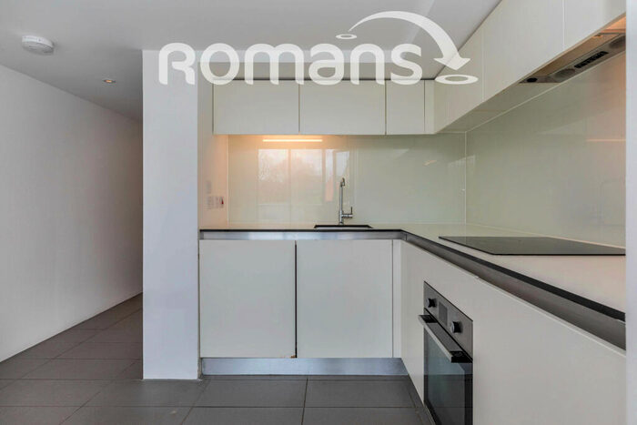 1 Bedroom Apartment To Rent In Lakeshore Drive, Bristol, BS13