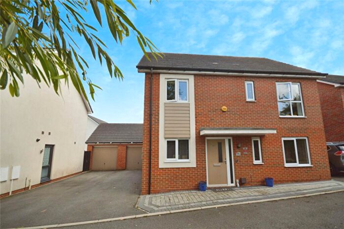 4 Bedroom Detached House For Sale In Hewer Drive, Castle Gresley, Swadlincote, Derbyshire, DE11