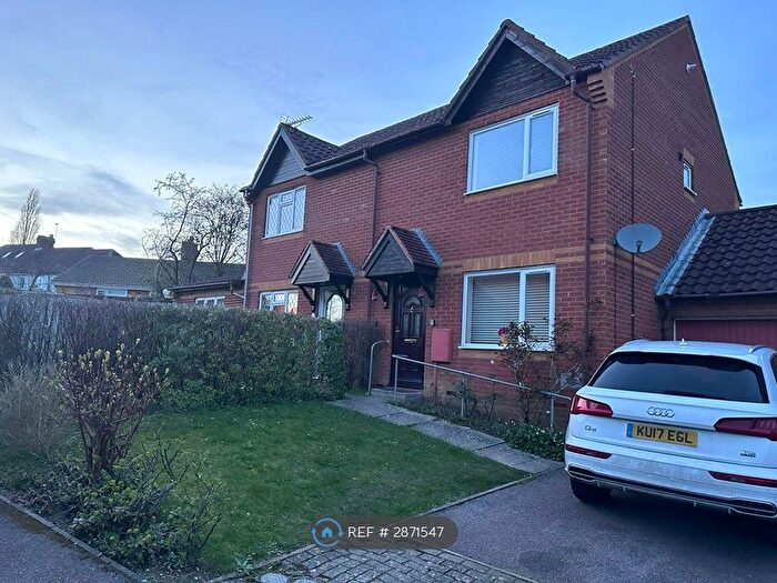 3 Bedroom Semi Detached House To Rent In Chartley Court, Milton Keynes, MK5