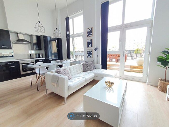 2 Bedroom Flat To Rent In Waterfront Park, Edinburgh, EH5