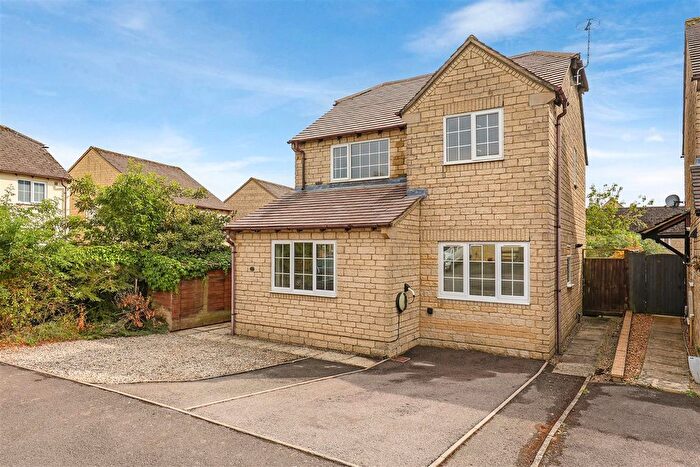3 Bedroom Detached House For Sale In Stonecote Ridge, Bussage, Stroud, GL6