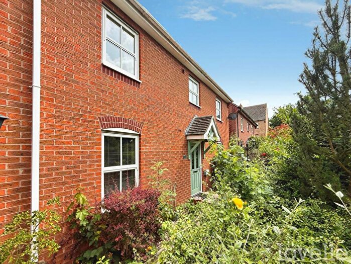 3 Bedroom Detached House For Sale In Privet Walk, Witham St. Hughs, LN6