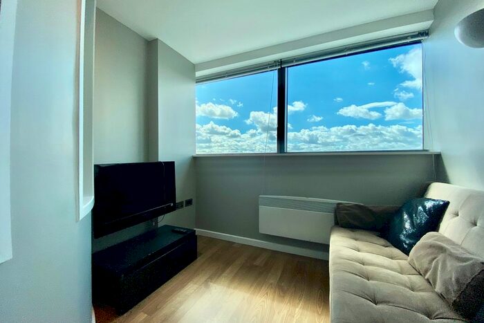 1 Bedroom Flat To Rent In Bridgewater Place, Water Lane, Leeds, Qb, West Yorkshire, LS11