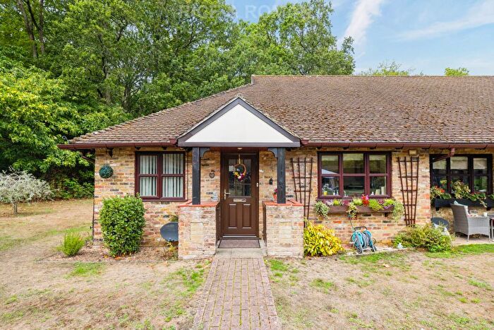 2 Bedroom End Of Terrace House For Sale In Meridian Court, Ascot, SL5