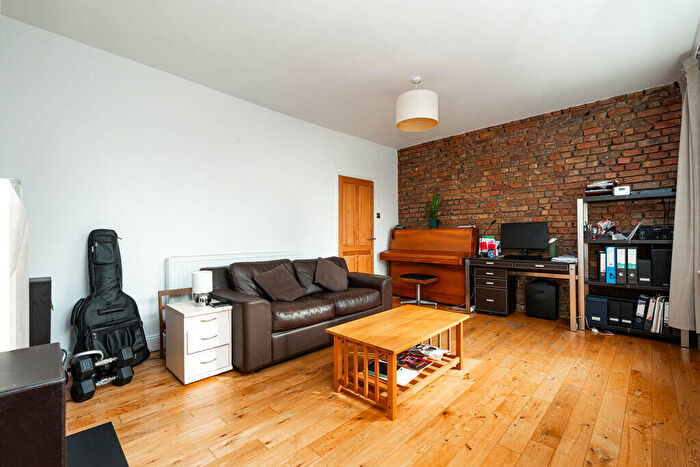 1 Bedroom Apartment For Sale In Grummant Road, London, SE15