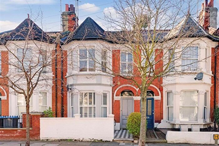 1 Bedroom Flat To Rent In Churchill Road, Willesden Green, NW2