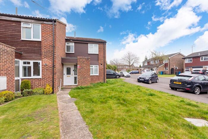 2 Bedroom Terraced House To Rent In Palmers Close, Maidenhead, SL6