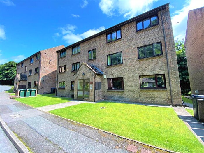 2 Bedroom Flat To Rent In Baildon Wood Court, Baildon, Shipley, BD17