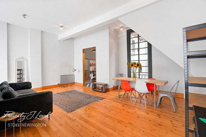 2 Bedroom Terraced House For Sale In Petherton Road, London, N5