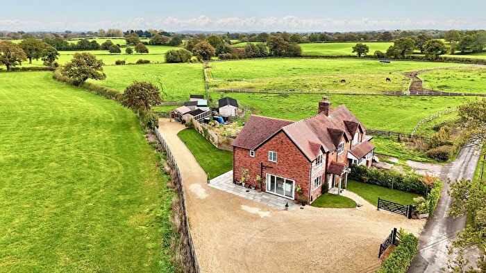 4 Bedroom Semi-Detached House For Sale In Pewit Lane, Hunsterson, CW5