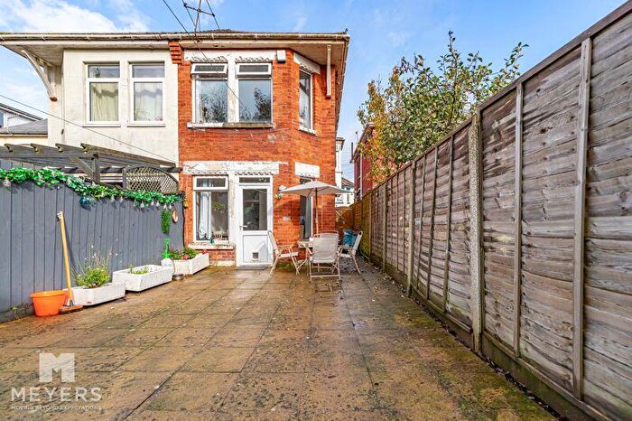 3 Bedroom Semi-Detached House For Sale In Wheaton Road, Bournemouth, BH7
